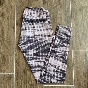 Onzie High Rise Legging Small